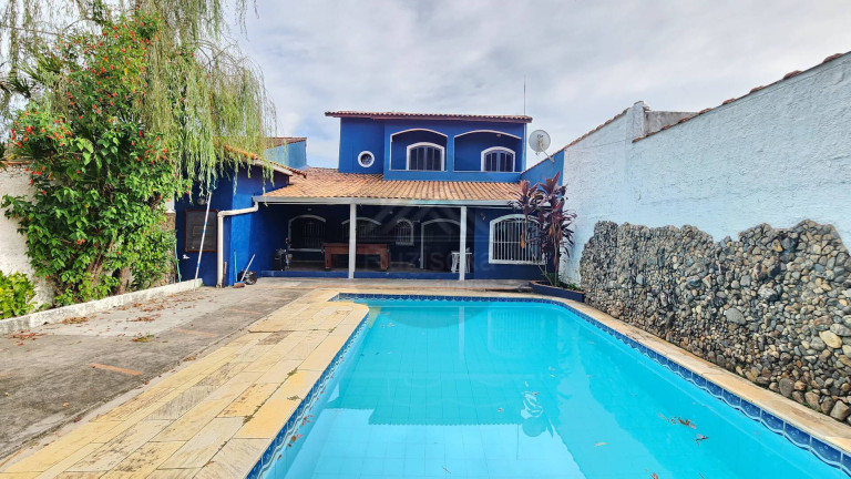 Casa com 3 Quartos à Venda, 120 m² em Itanhaém