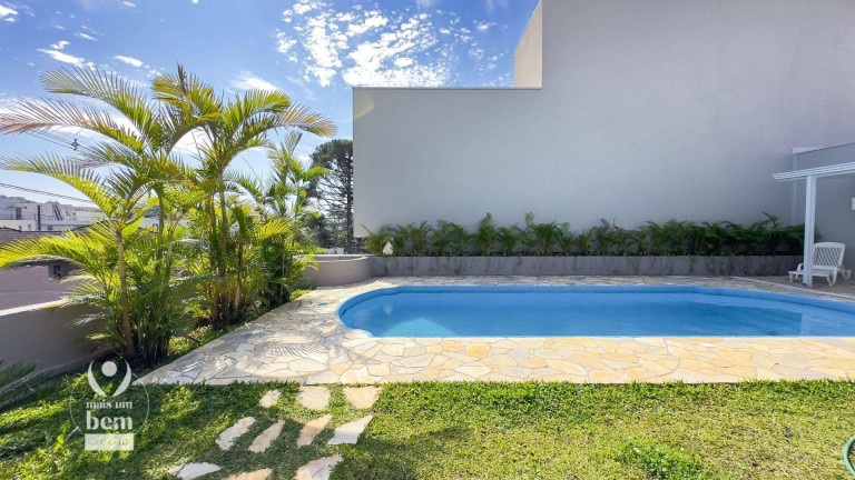 Sobrado com 3 Quartos à Venda, 222 m² em Campo Comprido - Curitiba