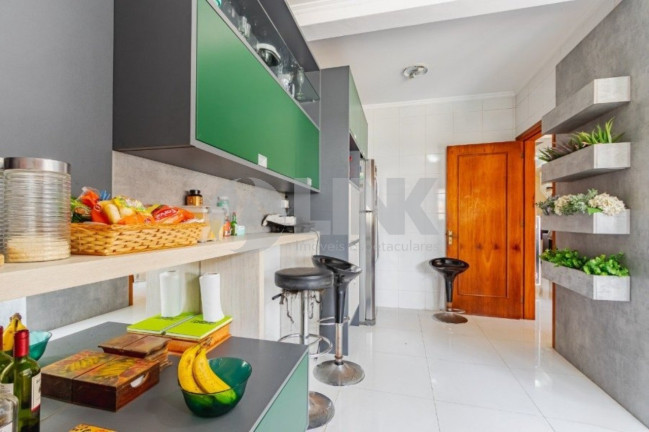 Imagem Casa com 3 Quartos à Venda, 231 m² em Jardim Itu - Porto Alegre