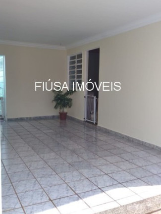 Imagem Casa com 4 Quartos à Venda, 270 m² em Vila Tibério - Ribeirão Preto Imagem Casa com 4 Quartos à Venda, 270 m² em Vila Tibério - Ribeirão Preto