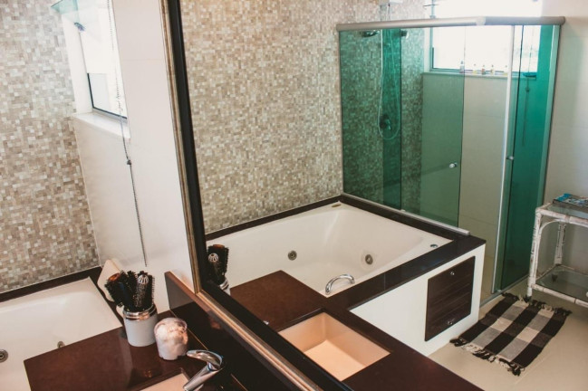 Imagem Casa com 5 Quartos à Venda ou Locação, 550 m² em Condomínio Residencial Jaguary - São José Dos Campos Imagem Casa com 5 Quartos à Venda ou Locação, 550 m² em Condomínio Residencial Jaguary - São José Dos Campos