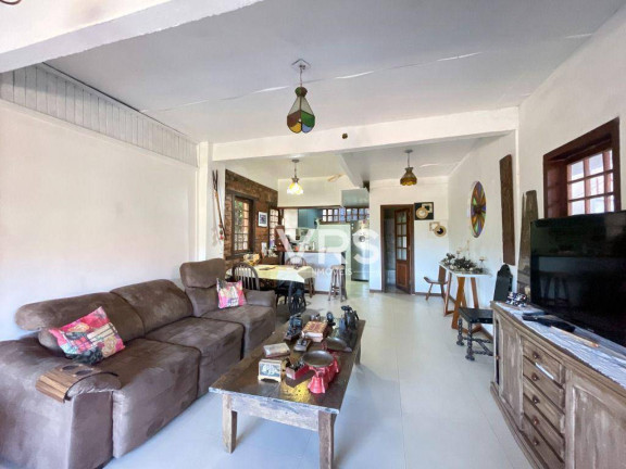 Imagem Casa com 3 Quartos à Venda, 250 m² em Granja Guarani - Teresópolis