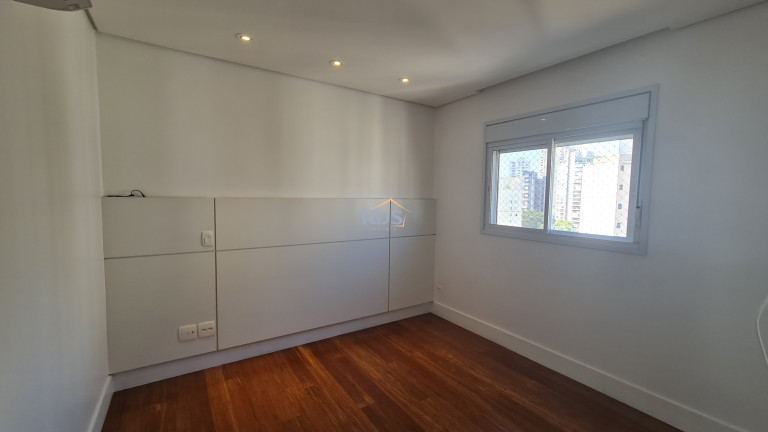 Imagem Apartamento com 3 Quartos à Venda, 137 m² em Vila Suzana - São Paulo