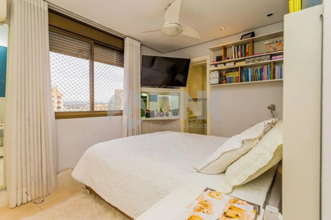 Imagem Apartamento com 3 Quartos à Venda, 94 m² em Cristo Redentor - Porto Alegre Imagem Apartamento com 3 Quartos à Venda, 94 m² em Cristo Redentor - Porto Alegre