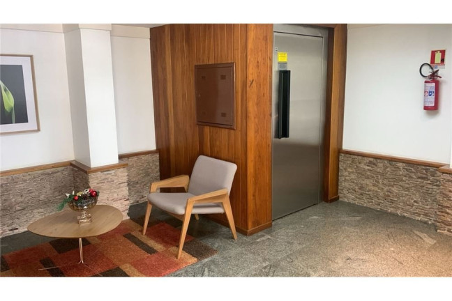 Imagem Apartamento com 4 Quartos à Venda, 217 m² em Higienópolis - Porto Alegre Imagem Apartamento com 4 Quartos à Venda, 217 m² em Higienópolis - Porto Alegre