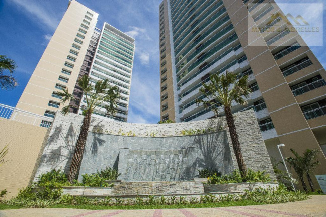 Apartamento com 3 Quartos à Venda, 138 m² em Guararapes - Fortaleza