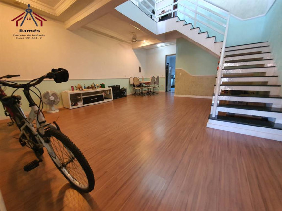Casa com 3 Quartos à Venda, 113 m² em Guilhermina - Praia Grande