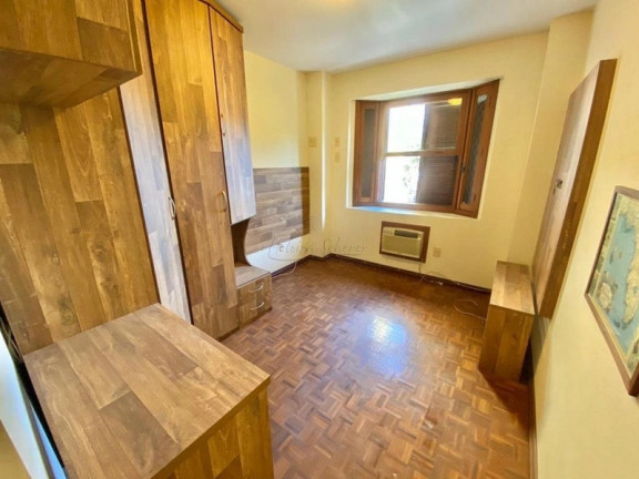 Imagem Casa com 4 Quartos à Venda, 317 m² em Tristeza - Porto Alegre Imagem Casa com 4 Quartos à Venda, 317 m² em Tristeza - Porto Alegre