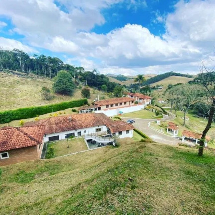 Imagem Chácara com 10 Quartos à Venda, 1.500 m² em Zona Rural - Cunha Imagem Chácara com 10 Quartos à Venda, 1.500 m² em Zona Rural - Cunha