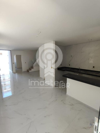 Imagem Casa com 5 Quartos à Venda, 150 m² em Sapiranga - Fortaleza Imagem Casa com 5 Quartos à Venda, 150 m² em Sapiranga - Fortaleza