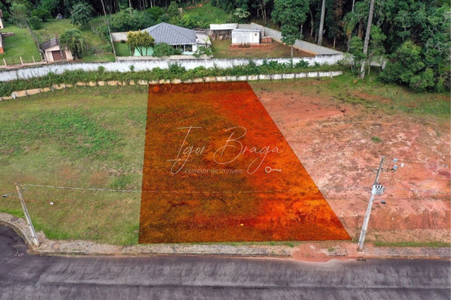 Terreno à Venda, 851 m² em Ferraria - Campo Largo