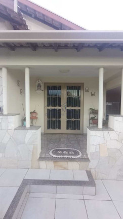 Imagem Casa com 3 Quartos à Venda, 330 m² em Vila Steola - Pirassununga Imagem Casa com 3 Quartos à Venda, 330 m² em Vila Steola - Pirassununga