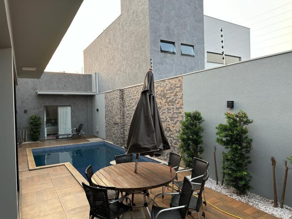 Imagem Casa com 3 Quartos à Venda, 202 m² em Jardim Oriental - Maringa