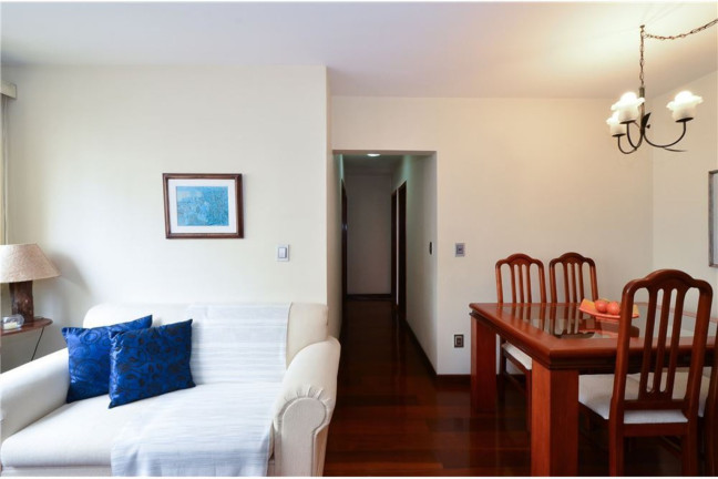 Imagem Apartamento com 3 Quartos à Venda, 72 m² em Moema - São Paulo