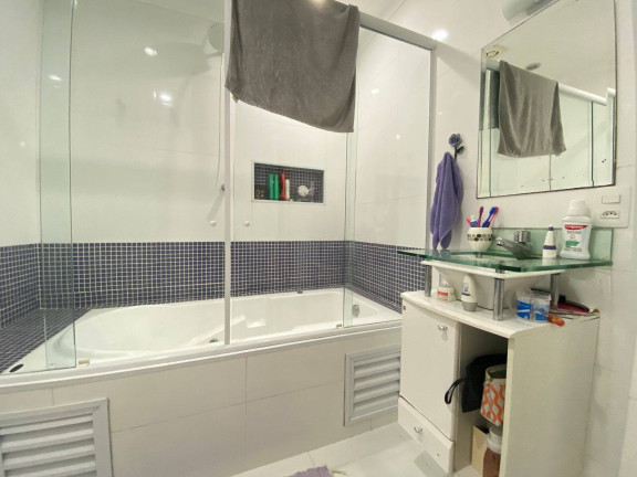 Imagem Casa com 4 Quartos à Venda, em Aparecida - Santos Imagem Casa com 4 Quartos à Venda, em Aparecida - Santos