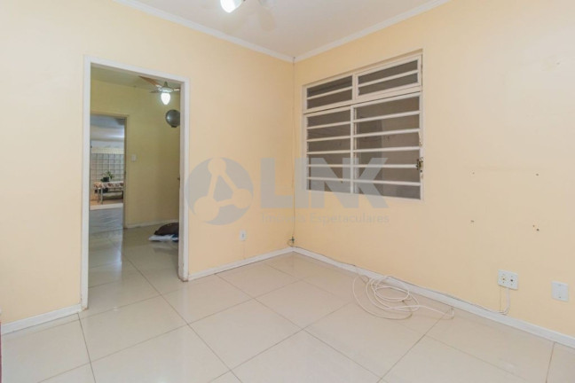 Imagem Casa com 3 Quartos à Venda, 180 m² em Sarandi - Porto Alegre