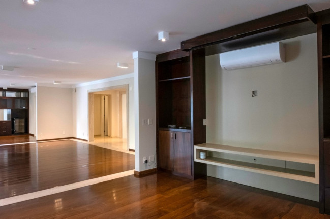 Imagem Imóvel com 3 Quartos à Venda,  em Jardim Paulistano - São Paulo