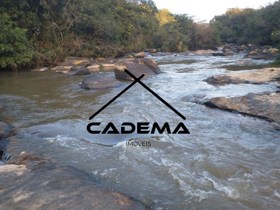 Chácara à Venda, 12 m² em Zona Rural - Socorro
