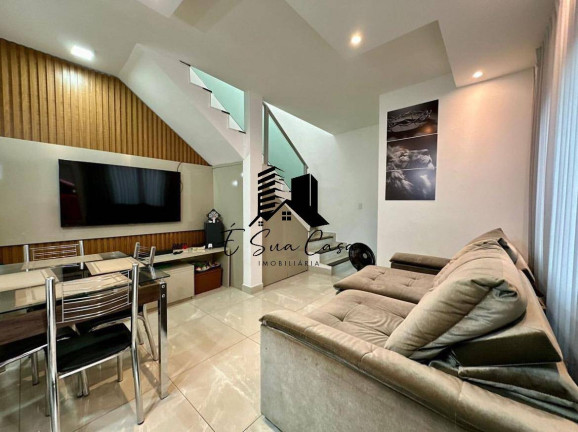 Casa com 2 Quartos à Venda, 95 m² em Cabral - Contagem