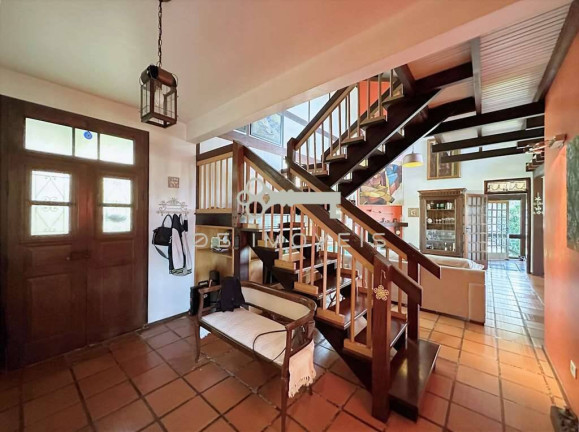 Imagem Casa com 5 Quartos à Venda, em Vila Santo Antônio - Cotia Imagem Casa com 5 Quartos à Venda, em Vila Santo Antônio - Cotia