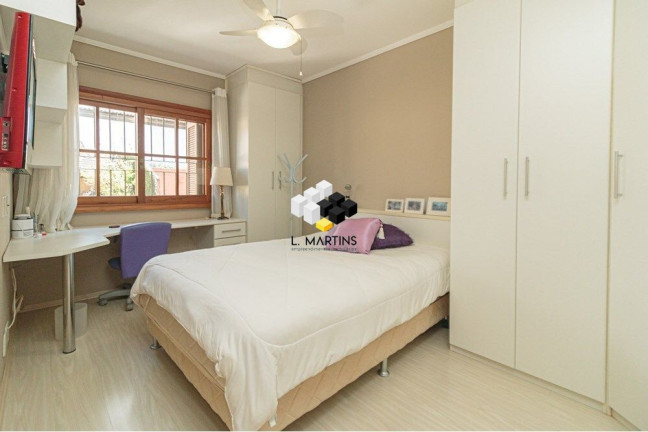 Imagem Casa com 4 Quartos à Venda, 314 m² em Chácara Das Pedras - Porto Alegre Imagem Casa com 4 Quartos à Venda, 314 m² em Chácara Das Pedras - Porto Alegre