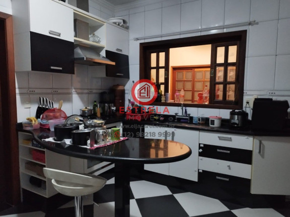 Imagem Casa com 3 Quartos à Venda, 240 m² em Jardim Bela Vista - Jacareí Imagem Casa com 3 Quartos à Venda, 240 m² em Jardim Bela Vista - Jacareí
