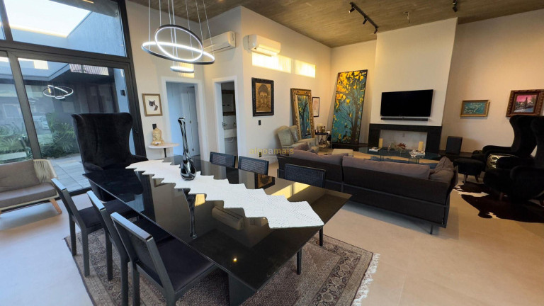 Imagem Casa com 4 Quartos à Venda, 191 m² em Condominio Dubai Resort - Capão Da Canoa Imagem Casa com 4 Quartos à Venda, 191 m² em Condominio Dubai Resort - Capão Da Canoa