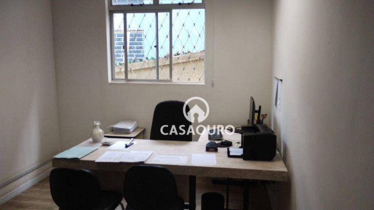 Imagem Casa com 6 Quartos à Venda, 250 m² em São Lucas - Belo Horizonte Imagem Casa com 6 Quartos à Venda, 250 m² em São Lucas - Belo Horizonte