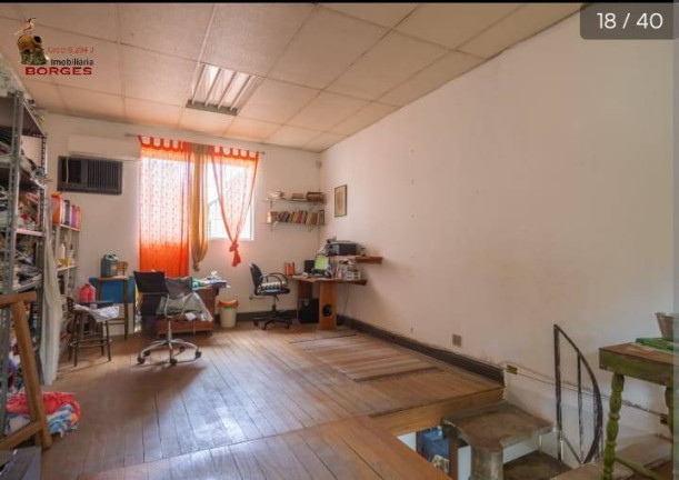 Imagem Casa com 5 Quartos à Venda, 240 m² em Moema - São Paulo Imagem Casa com 5 Quartos à Venda, 240 m² em Moema - São Paulo