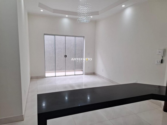 Casa com 3 Quartos à Venda, 200 m²