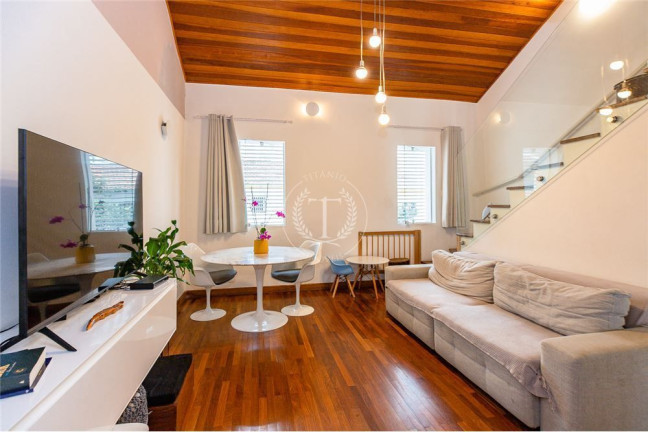 Imagem Casa com 3 Quartos à Venda, 150 m² em Jardins - São Paulo