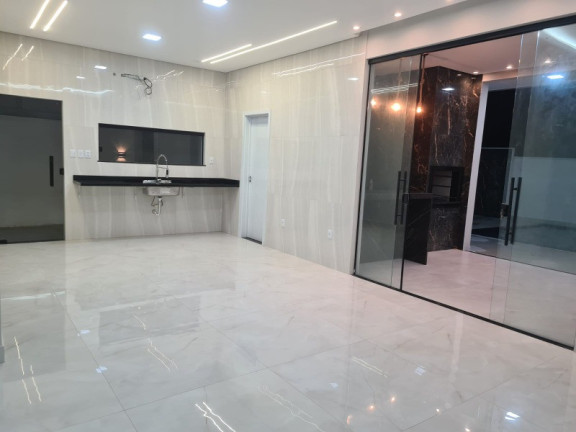 Imagem Casa com 4 Quartos à Venda, 330 m² em Ponta Negra - Manaus