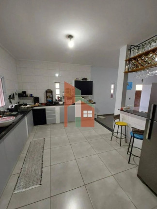 Imagem Casa com 3 Quartos à Venda, 246 m² em Piracaia