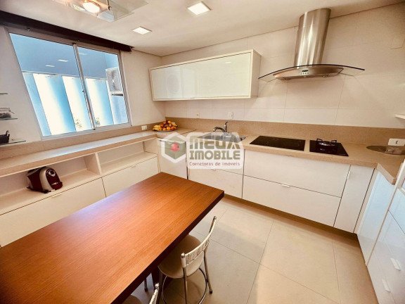 Apartamento com 3 Quartos à Venda, 162 m² em Centro - Florianópolis