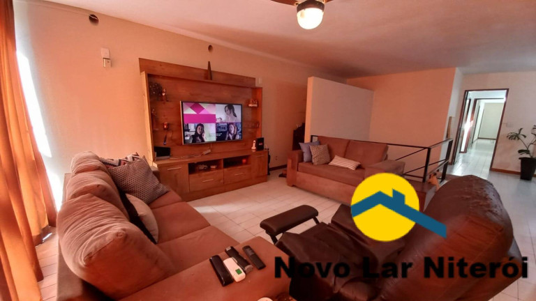 Imagem Casa com 4 Quartos à Venda, 240 m² em Centro - Niterói Imagem Casa com 4 Quartos à Venda, 240 m² em Centro - Niterói