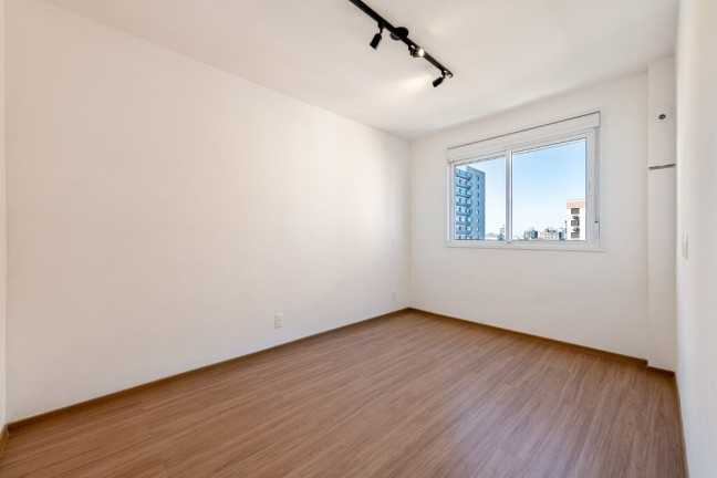 Imagem Apartamento com 3 Quartos à Venda, 67 m² em Passo Da Areia - Porto Alegre