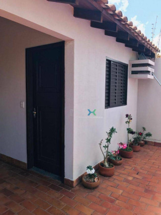 Imagem Casa com 3 Quartos à Venda, 127 m² em Monte Castelo - Campo Grande