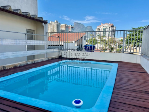Casa com 6 Quartos à Venda, 270 m² em Barra Da Tijuca - Rio De Janeiro