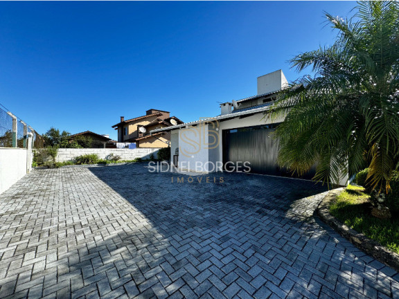 Imagem Casa com 3 Quartos à Venda, 200 m² em Centro - Catanduvas Imagem Casa com 3 Quartos à Venda, 200 m² em Centro - Catanduvas