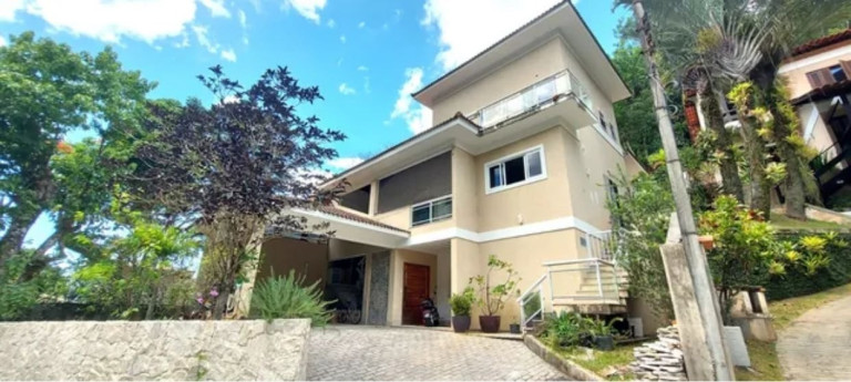 Casa com 3 Quartos à Venda, 11 m² em Piratininga - Niterói