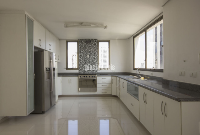 Imagem Apartamento com 4 Quartos à Venda, 424 m² em Morumbi - São Paulo Imagem Apartamento com 4 Quartos à Venda, 424 m² em Morumbi - São Paulo