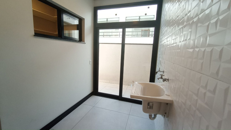 Imagem Sobrado com 3 Quartos à Venda ou Locação, 288 m² em Mosaico Da Serra - Mogi Das Cruzes Imagem Sobrado com 3 Quartos à Venda ou Locação, 288 m² em Mosaico Da Serra - Mogi Das Cruzes