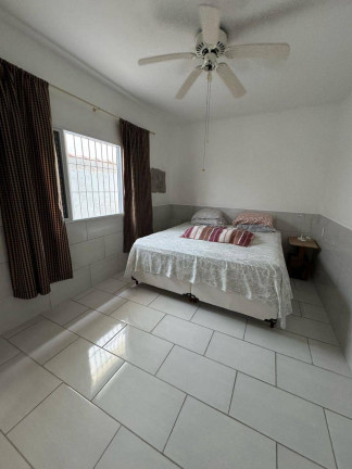 Imagem Casa com 3 Quartos à Venda, 130 m² em Caiçara - Praia Grande Imagem Casa com 3 Quartos à Venda, 130 m² em Caiçara - Praia Grande