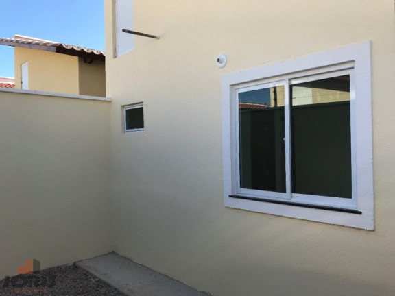 Imagem Casa com 2 Quartos à Venda, 73 m² em Barrocão - Itaitinga