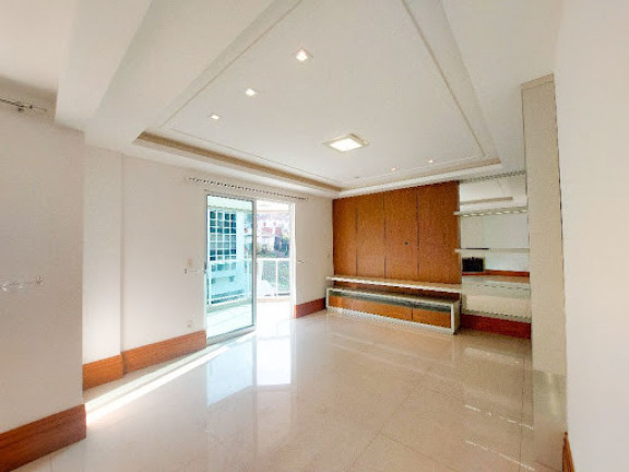Imagem Apartamento com 3 Quartos à Venda, 180 m² em Várzea - Teresópolis
