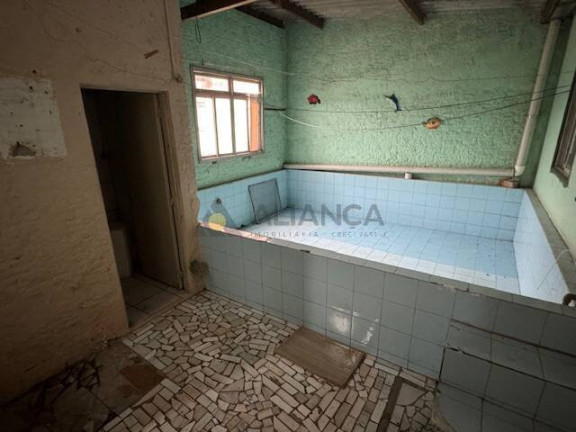 Imagem Casa com 3 Quartos para Alugar,  em Centro - Navegantes