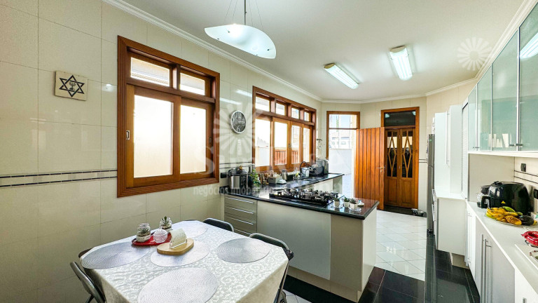Imagem Casa de Condomínio com 4 Quartos para Alugar, 472 m² em 18 Do Forte - Santana De Parnaíba Imagem Casa de Condomínio com 4 Quartos para Alugar, 472 m² em 18 Do Forte - Santana De Parnaíba
