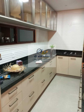 Imagem Casa com 5 Quartos à Venda, 300 m² em Maia - Bananeiras