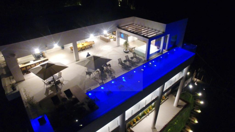 Imagem Casa com 8 Quartos à Venda, 1.150 m² em Escarpas Do Lago - Capitólio