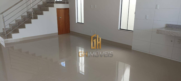 Imagem Sobrado com 3 Quartos à Venda, 145 m² em Setor Faiçalville - Goiânia